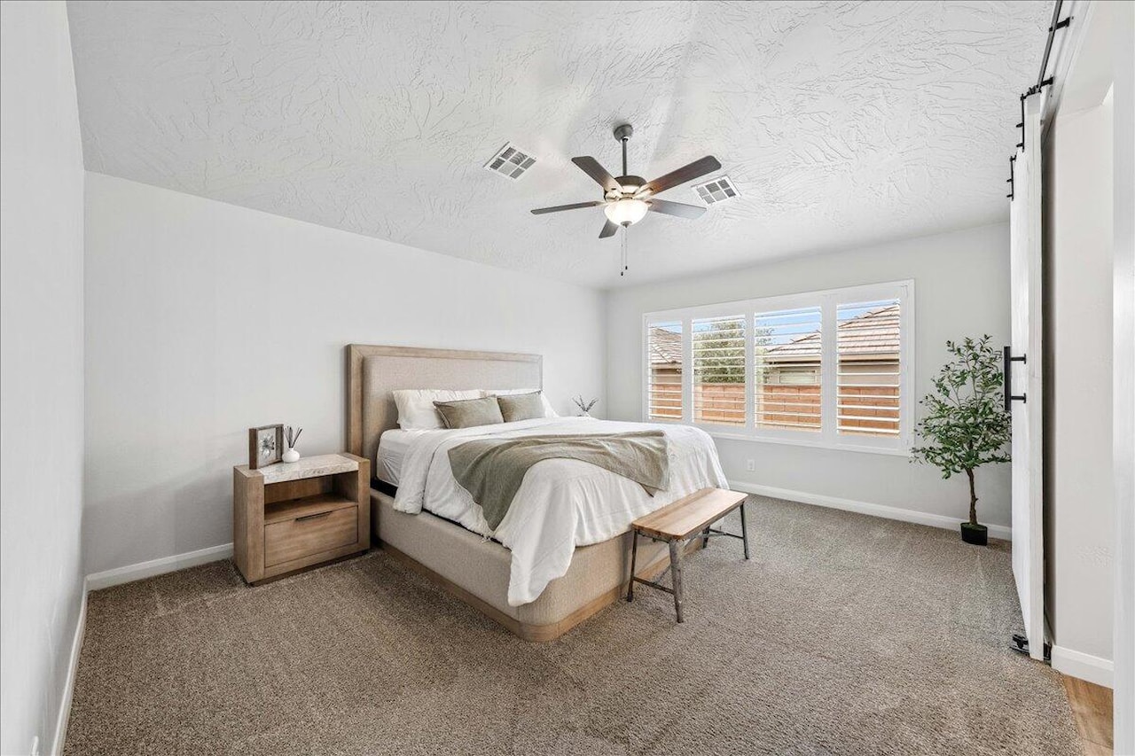 520 S Mirage DR Washington, UT 84780 home for sale, MLS#25-266881 - Erika Rogers Photo 12