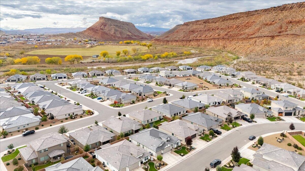 520 S Mirage DR Washington, UT 84780 home for sale, MLS#25-266881 - Erika Rogers Photo 30