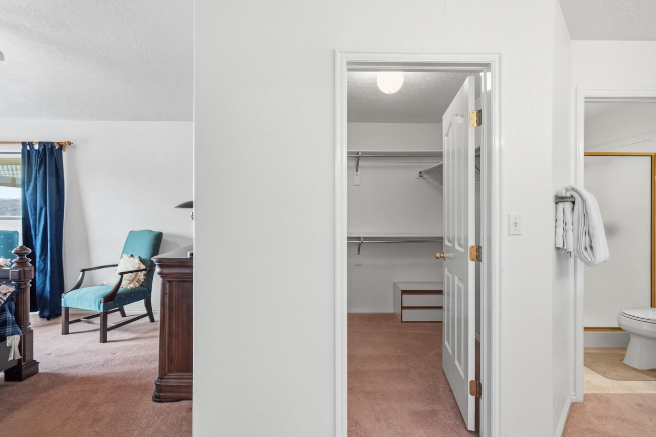 2360 S Hampton RD St George, UT 84770 home for sale, MLS#25-266879 - Erika Rogers Photo 30