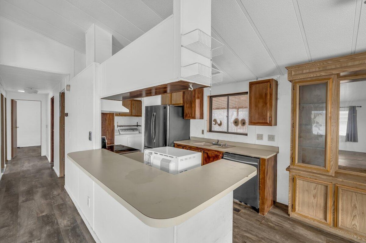 1450 N Dixie Downs RD #50 St George, UT 84770 home for sale, MLS#25-265605 - Erika Rogers Photo 5