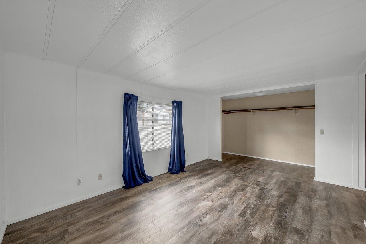 1450 N Dixie Downs RD #50 St George, UT 84770 home for sale, MLS#25-265605 - Erika Rogers Photo 9