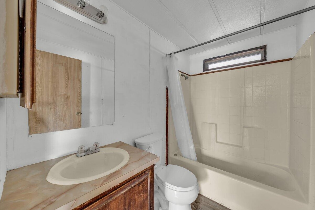 1450 N Dixie Downs RD #50 St George, UT 84770 home for sale, MLS#25-265605 - Erika Rogers Photo 13