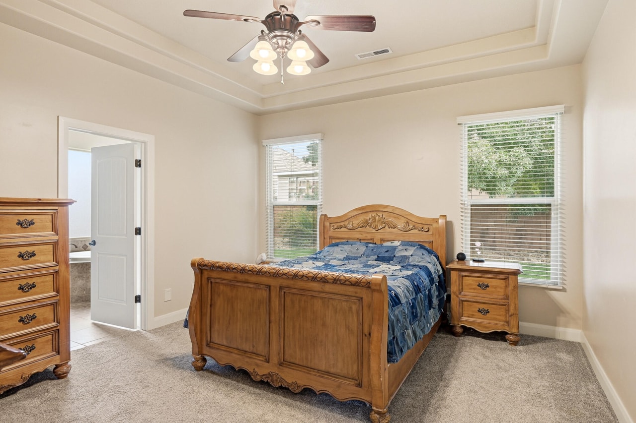 731 E Castle Stone DR Washington, UT 84780 home for sale, MLS#25-266897 - Erika Rogers Photo 16