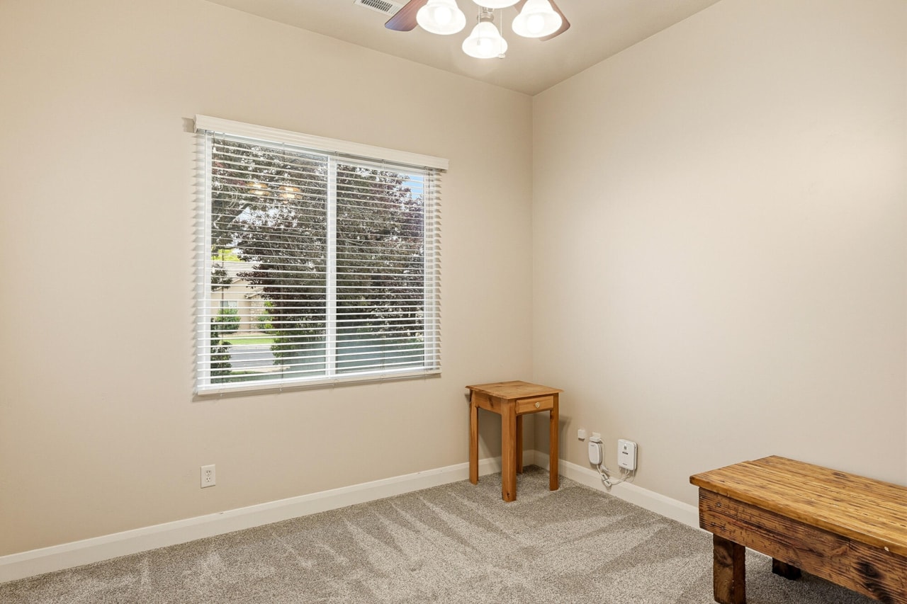 731 E Castle Stone DR Washington, UT 84780 home for sale, MLS#25-266897 - Erika Rogers Photo 26