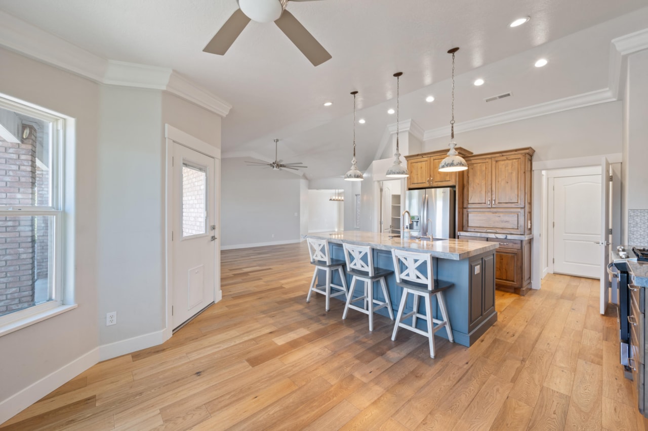 805 S River RD #21 St George, UT 84790 home for sale, MLS#25-266900 - Erika Rogers Photo 6