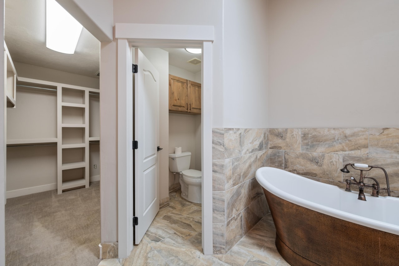 805 S River RD #21 St George, UT 84790 home for sale, MLS#25-266900 - Erika Rogers Photo 17