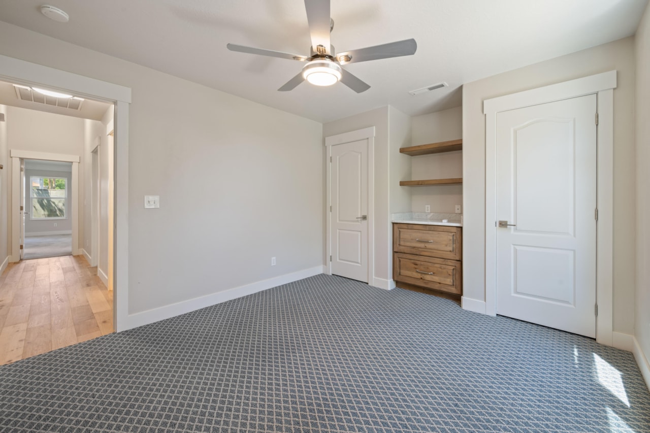 805 S River RD #21 St George, UT 84790 home for sale, MLS#25-266900 - Erika Rogers Photo 20