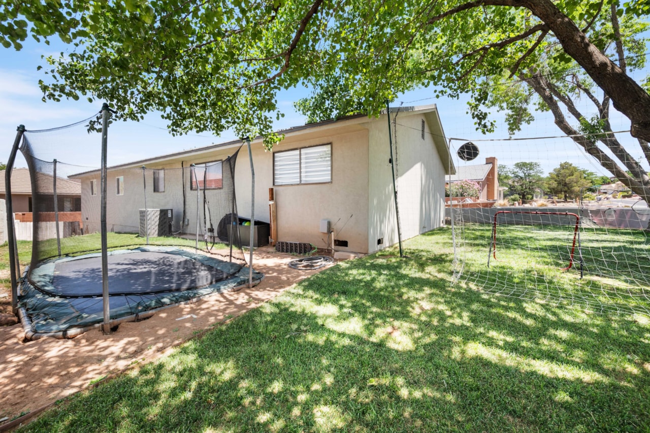 935 E Fort Pierce DR St George, UT 84790 home for sale, MLS#25-266899 - Erika Rogers Photo 40