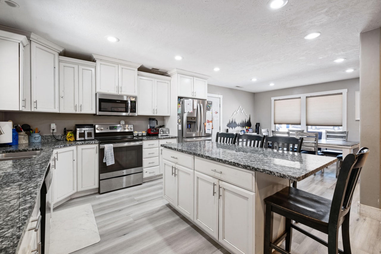 935 E Fort Pierce DR St George, UT 84790 home for sale, MLS#25-266899 - Erika Rogers Photo 9