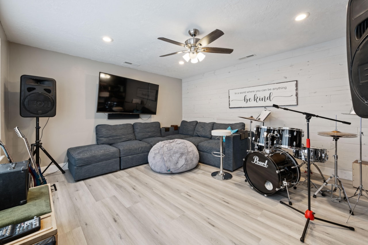 935 E Fort Pierce DR St George, UT 84790 home for sale, MLS#25-266899 - Erika Rogers Photo 14