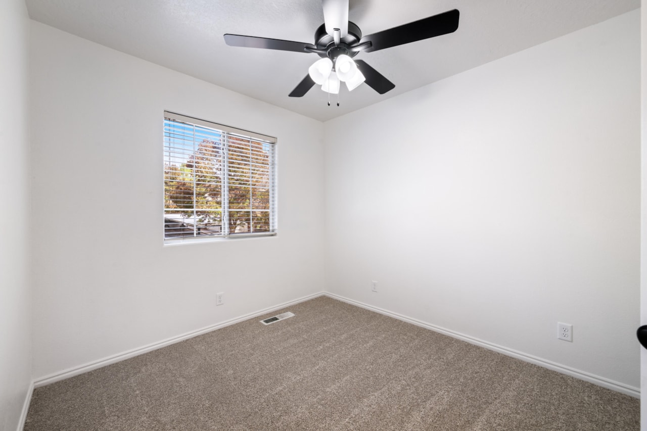 684 W Buena Vista Blvd #402 Washington, UT 84780 home for sale, MLS#25-266887 - Erika Rogers Photo 21