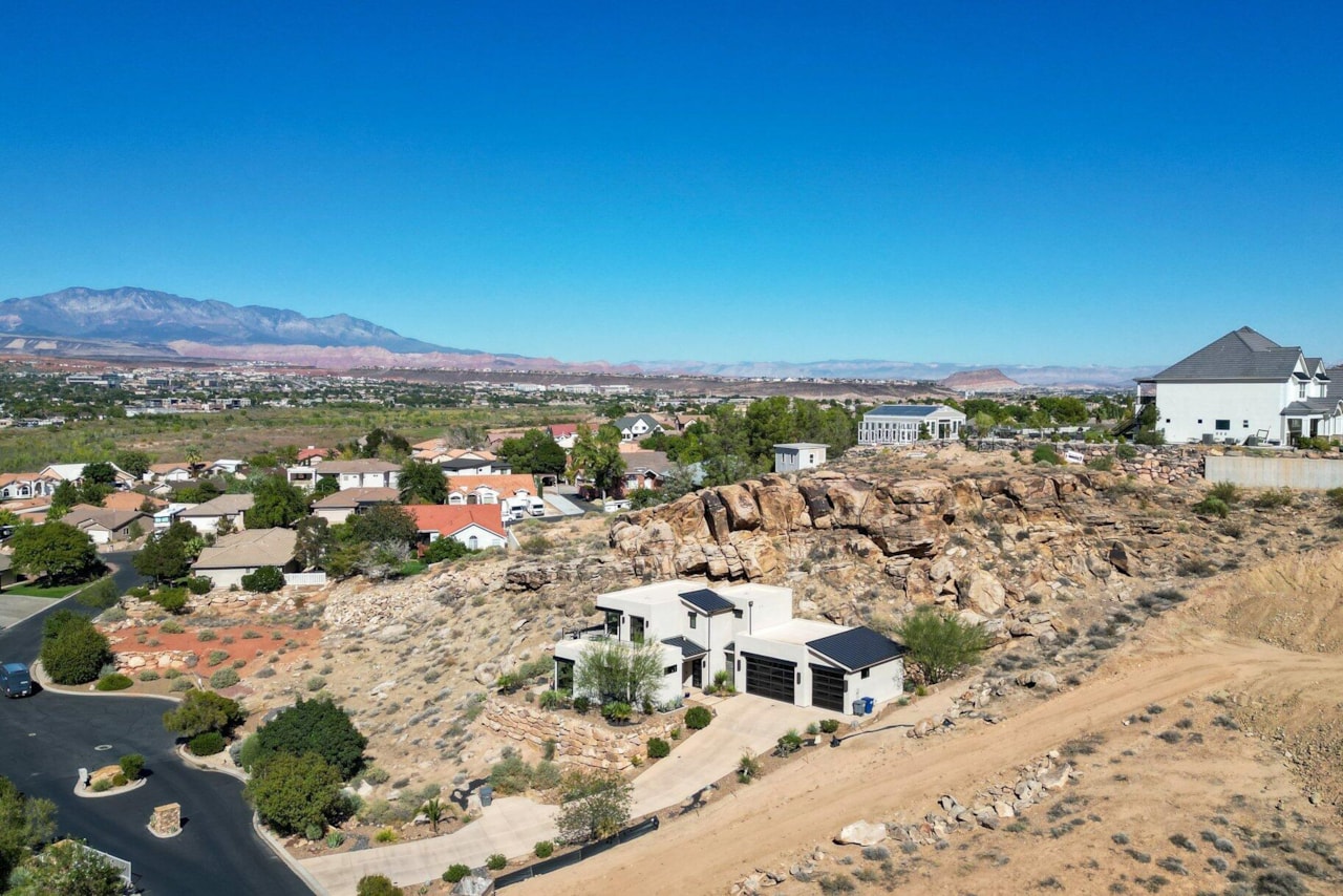 2255 S Hill RD #1 St George, UT 84790 home for sale, MLS#25-266005 - Erika Rogers Photo 45