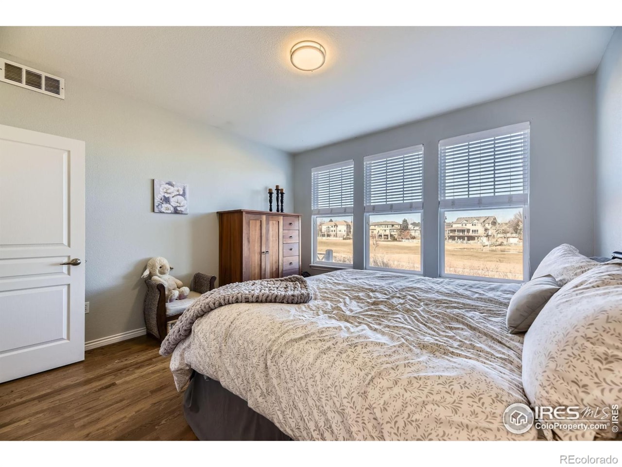 3751 W 136th Ave The Broadlands Filing 20 Nestled alongside the picturesque 5th Hole Fairway of Broadlands Golf Course, this pristine... Broomfield Broomfield CO 80023 IR1047589 home for sale $595,000 IR1047589 Photo 13