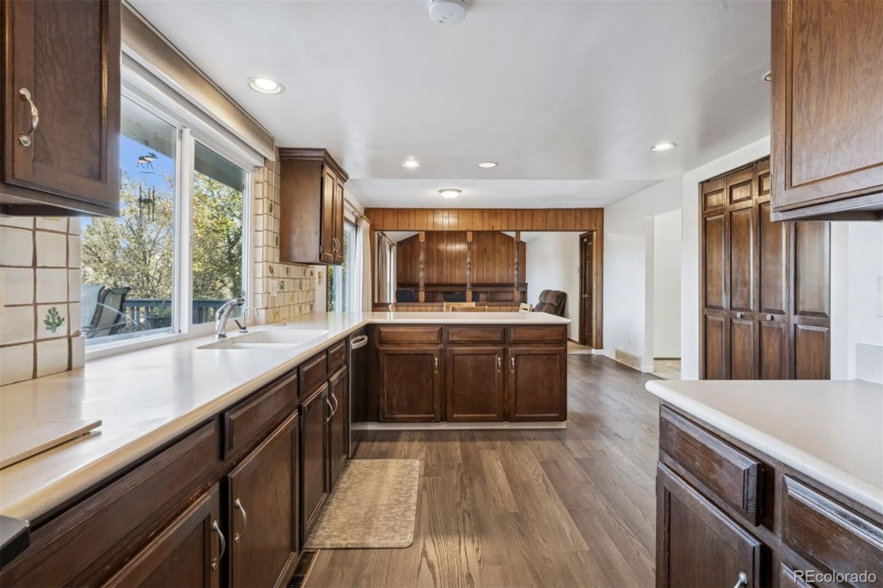 8061 E Kettle Place Willow Creek Nestled in the heart of Willow Creek and within the highly acclaimed Cherry Creek 5 School... Centennial Arapahoe CO 80112 8952790 home for sale $925,000 8952790 Photo 4