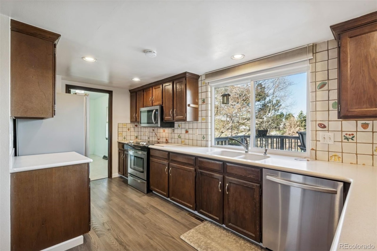 8061 E Kettle Place Willow Creek Nestled in the heart of Willow Creek and within the highly acclaimed Cherry Creek 5 School... Centennial Arapahoe CO 80112 8952790 home for sale $925,000 8952790 Photo 7