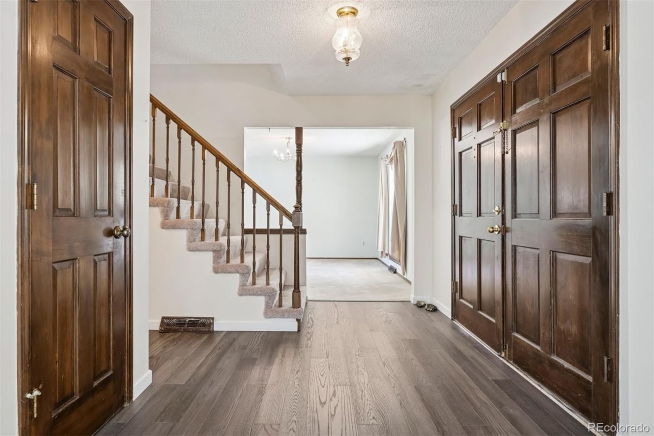 8061 E Kettle Place Willow Creek Nestled in the heart of Willow Creek and within the highly acclaimed Cherry Creek 5 School... Centennial Arapahoe CO 80112 8952790 home for sale $925,000 8952790 Photo 10