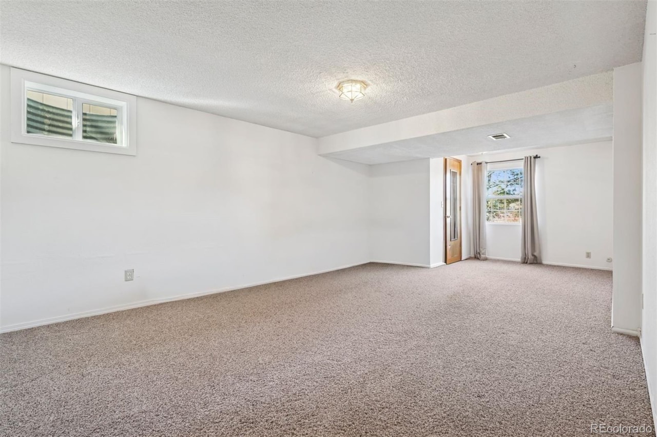 8061 E Kettle Place Willow Creek Nestled in the heart of Willow Creek and within the highly acclaimed Cherry Creek 5 School... Centennial Arapahoe CO 80112 8952790 home for sale $925,000 8952790 Photo 25