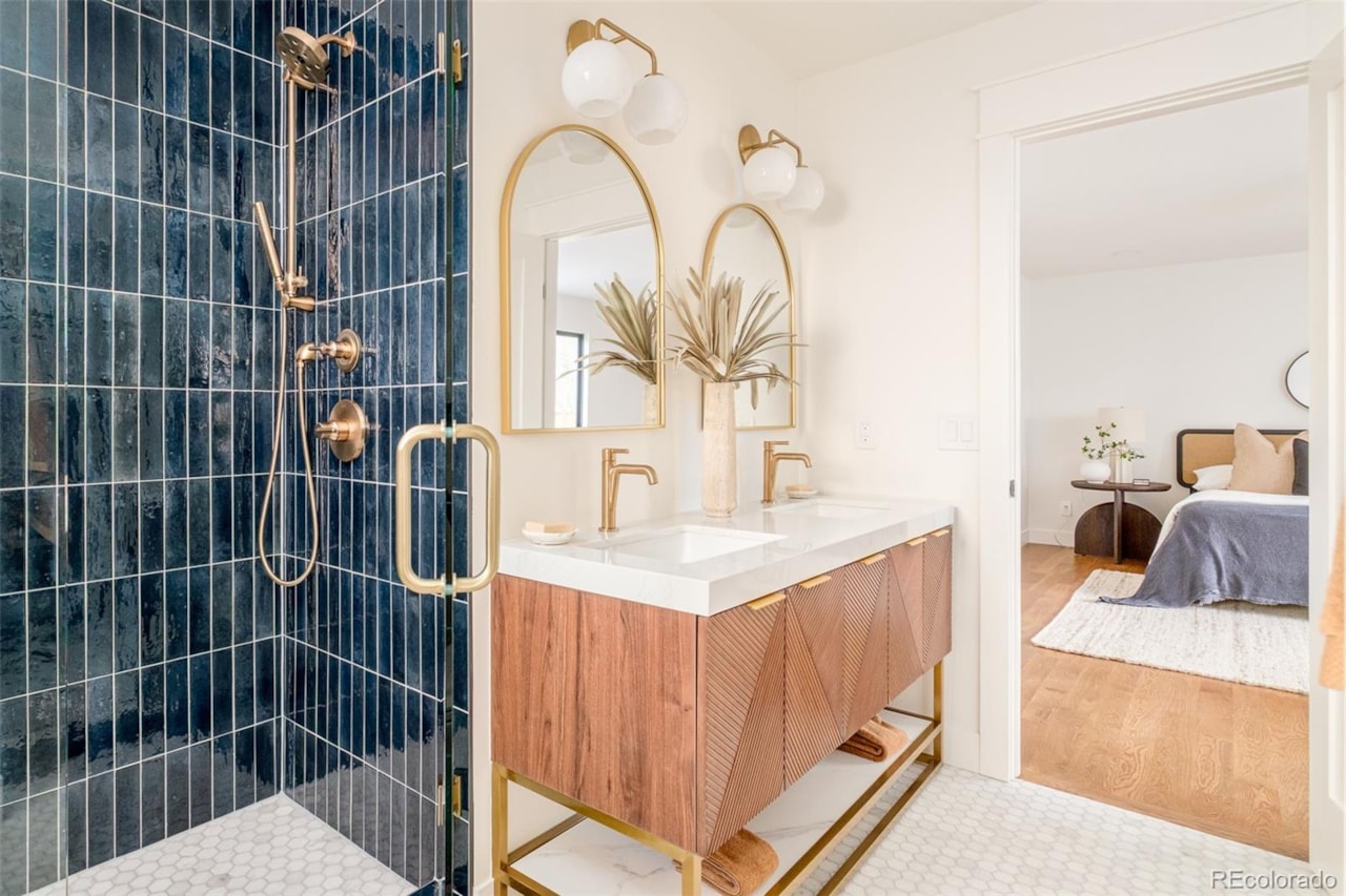 4000 S Dahlia St Cherry Hills North This stunning design-forward Neroli Renovations 5-bed, 4-bath home on .44 acre in Cherry Hills... Cherry Hills Village Arapahoe CO 80113 3042887 home for sale $2,637,000 3042887 Photo 24