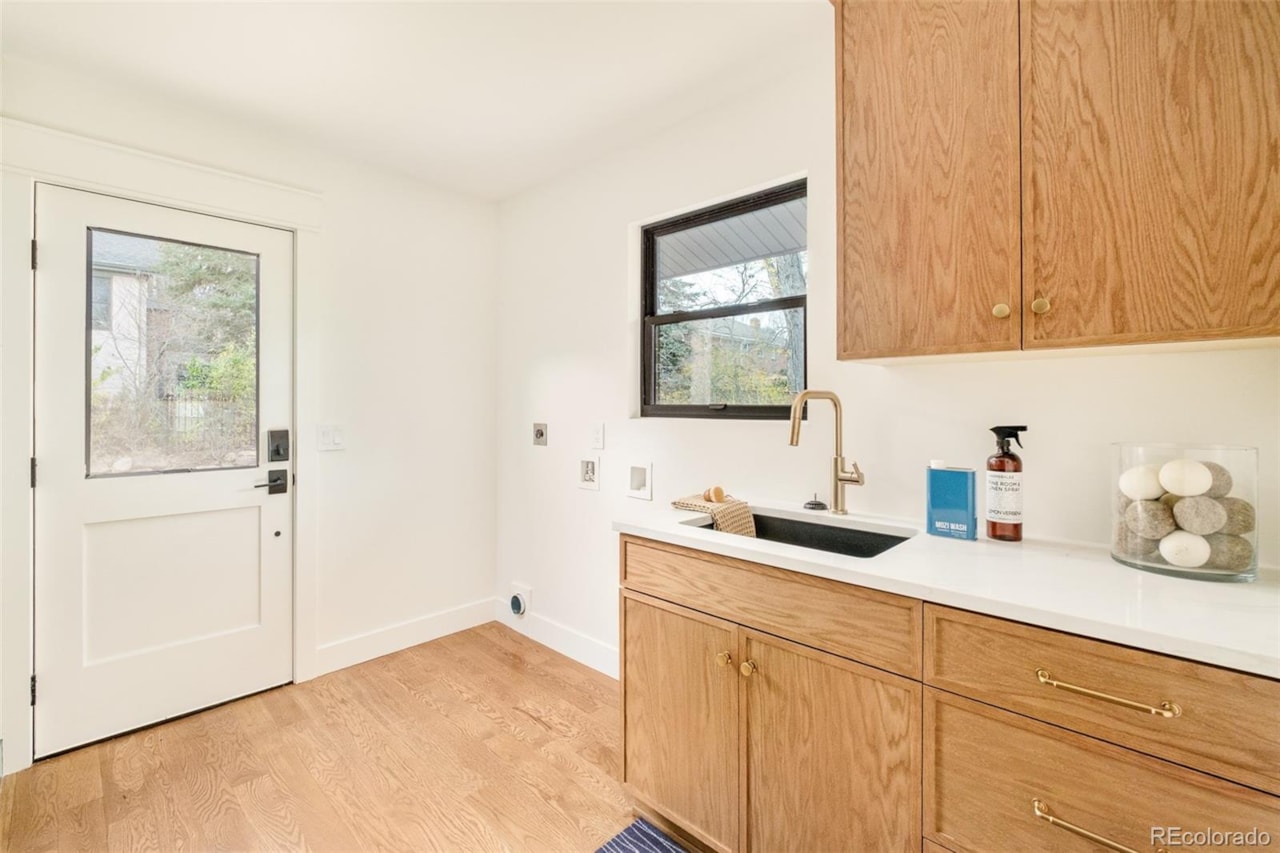 4000 S Dahlia St Cherry Hills North This stunning design-forward Neroli Renovations 5-bed, 4-bath home on .44 acre in Cherry Hills... Cherry Hills Village Arapahoe CO 80113 3042887 home for sale $2,637,000 3042887 Photo 36