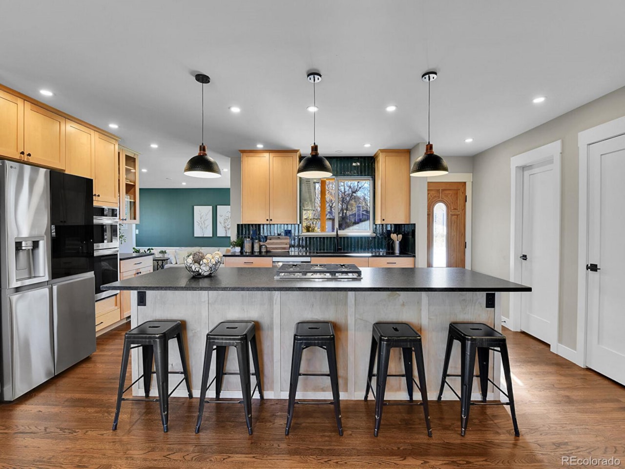 3383 E Costilla Ave Cherry Knolls Open House 11/22 from 10 a.m. - 1 p.m. Fully remodeled home in desirable Cherry Knolls neighborhood... Centennial Arapahoe CO 80122 2760943 home for sale $800,000 2760943 Photo 7