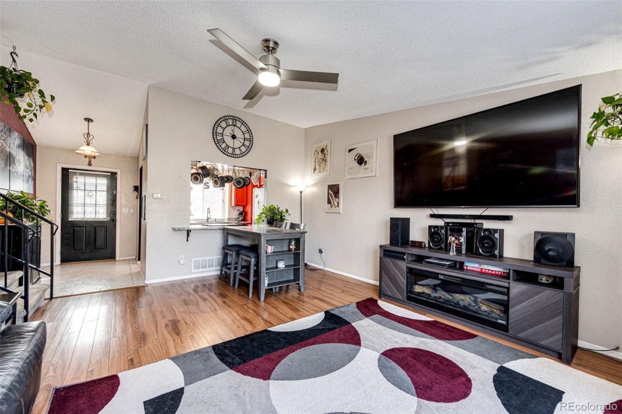 5523 S Malta St Parkborough Welcome to this beautifully maintained tri level home in the desirable Parkborough subdivision... Centennial Arapahoe CO 80015 6000070 home for sale $499,900 6000070 Photo 7