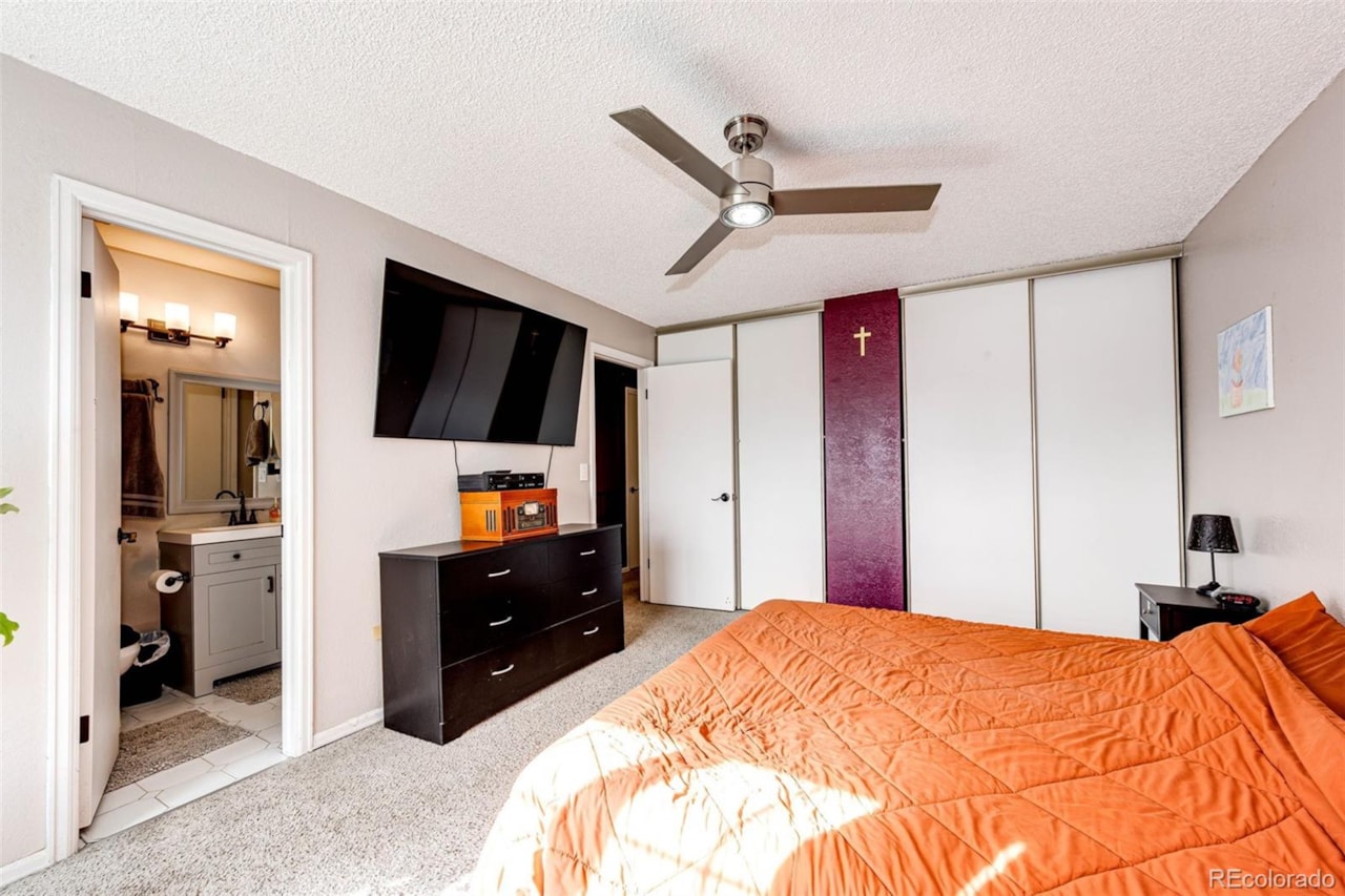 5523 S Malta St Parkborough Welcome to this beautifully maintained tri level home in the desirable Parkborough subdivision... Centennial Arapahoe CO 80015 6000070 home for sale $499,900 6000070 Photo 15