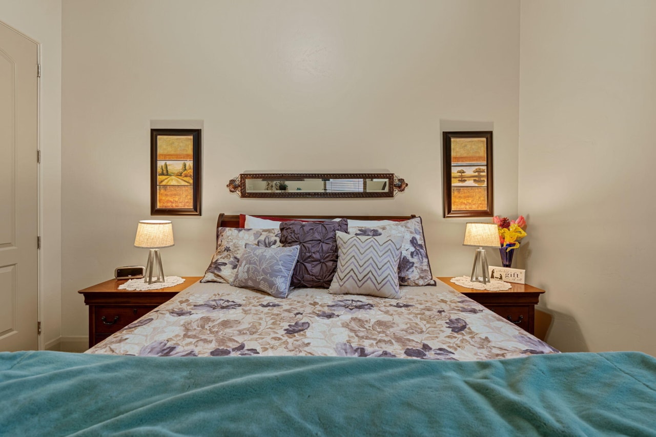 204 N 1280 ST W St George, UT 84770 home for sale, MLS#25-266901 - Erika Rogers Photo 13