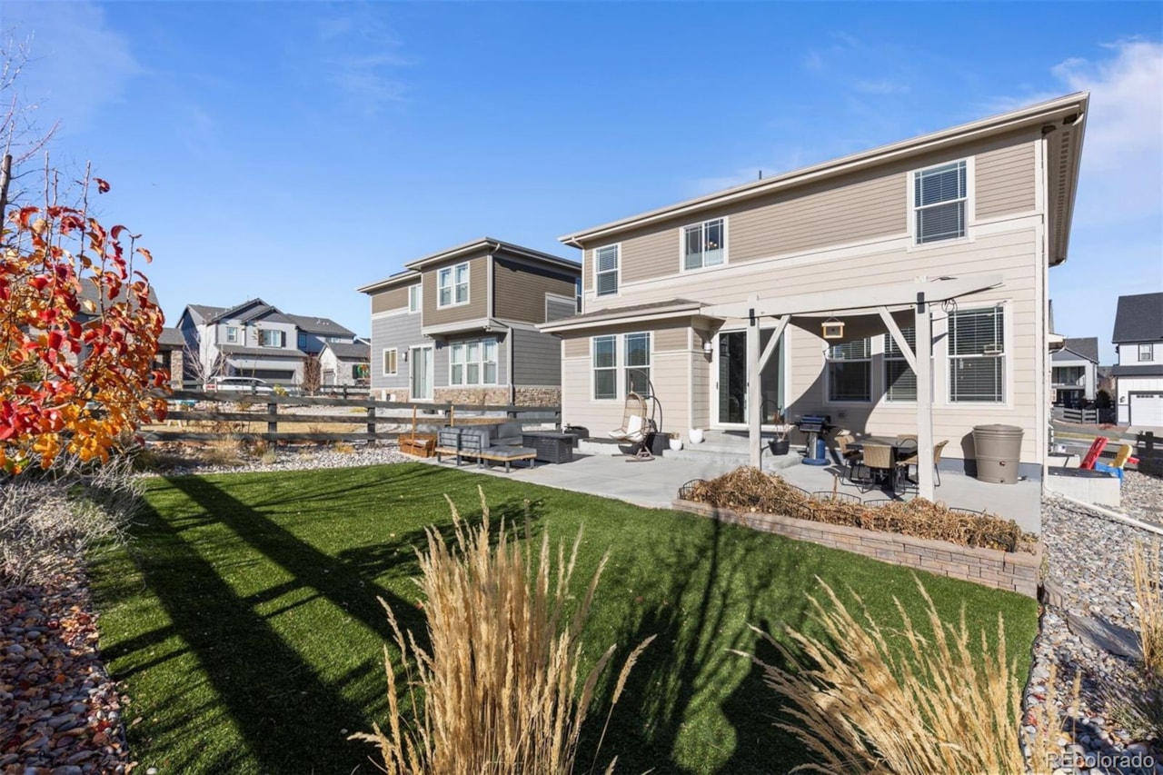 1624 Saddlesmith Place The Canyons Located in one of Castle Pines most sought after communities, The Canyons this beautifully designed... Castle Pines Douglas CO 80108 2401776 home for sale $799,000 2401776 Photo 5