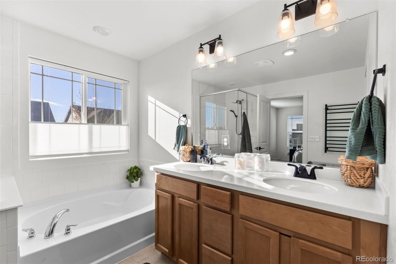 1624 Saddlesmith Place The Canyons Located in one of Castle Pines most sought after communities, The Canyons this beautifully designed... Castle Pines Douglas CO 80108 2401776 home for sale $799,000 2401776 Photo 17