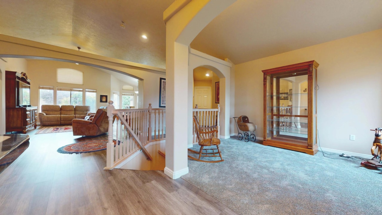 853 W Kestrel CT Washington, UT 84780 home for sale, MLS#25-266915 - Erika Rogers Photo 9