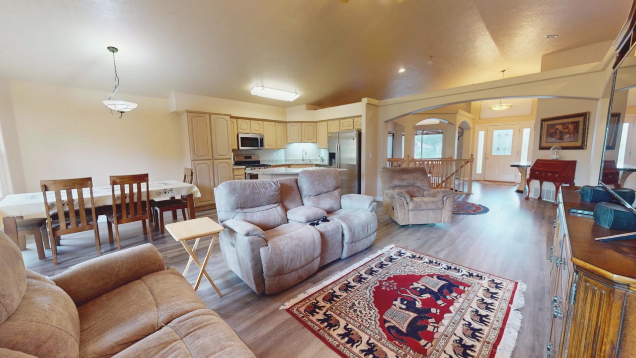 853 W Kestrel CT Washington, UT 84780 home for sale, MLS#25-266915 - Erika Rogers Photo 11