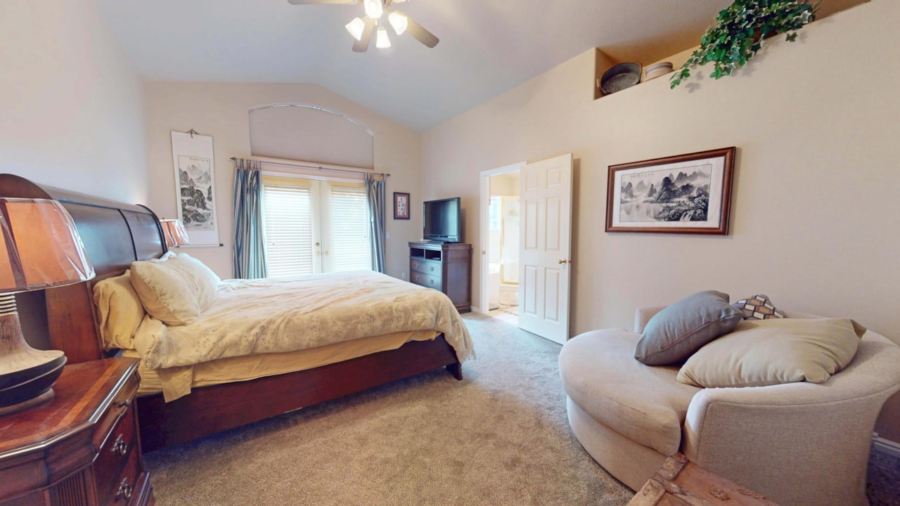 853 W Kestrel CT Washington, UT 84780 home for sale, MLS#25-266915 - Erika Rogers Photo 17