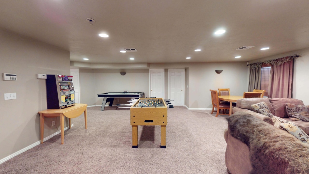 853 W Kestrel CT Washington, UT 84780 home for sale, MLS#25-266915 - Erika Rogers Photo 32