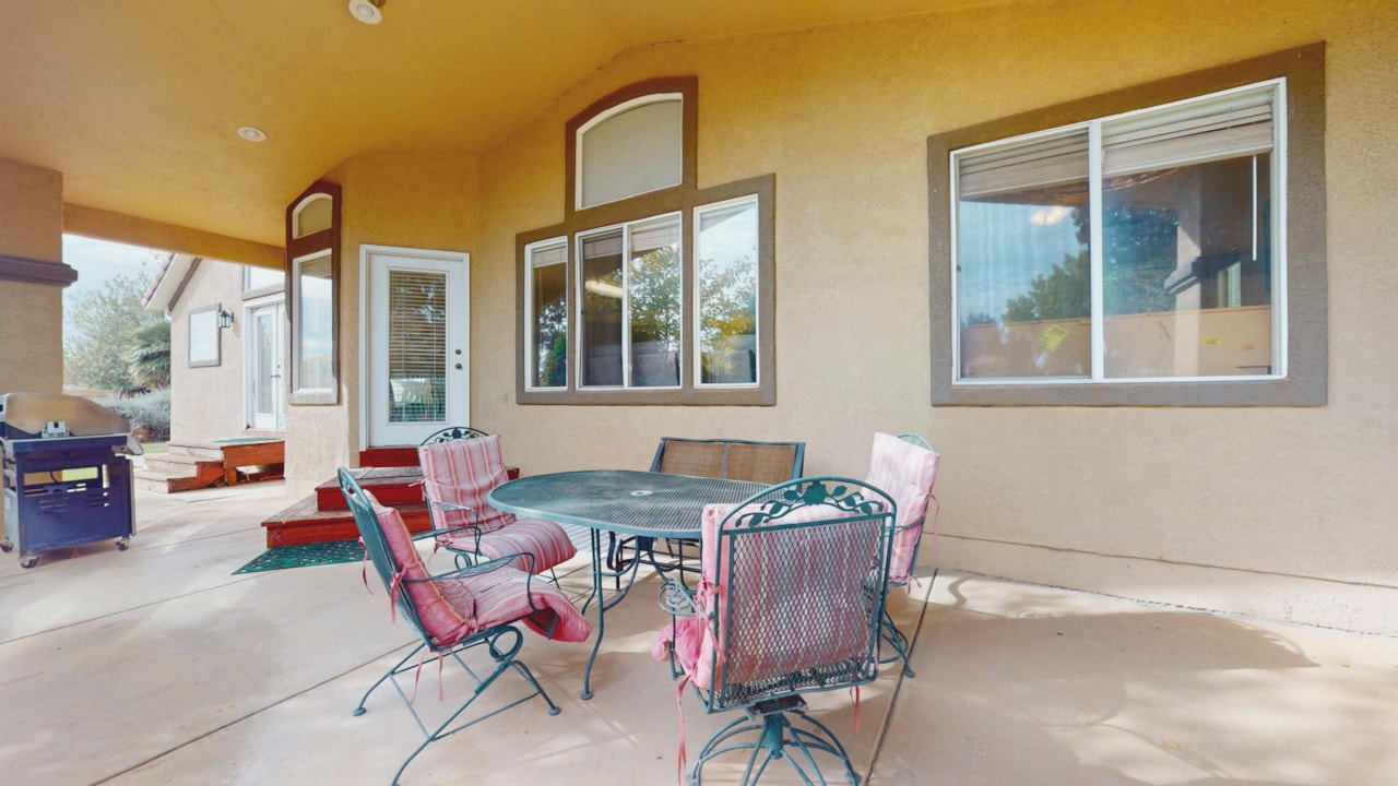 853 W Kestrel CT Washington, UT 84780 home for sale, MLS#25-266915 - Erika Rogers Photo 52