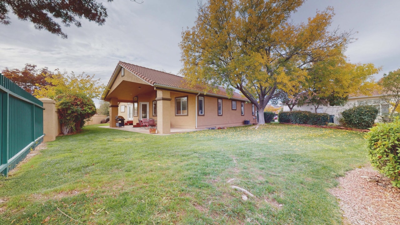 853 W Kestrel CT Washington, UT 84780 home for sale, MLS#25-266915 - Erika Rogers Photo 57