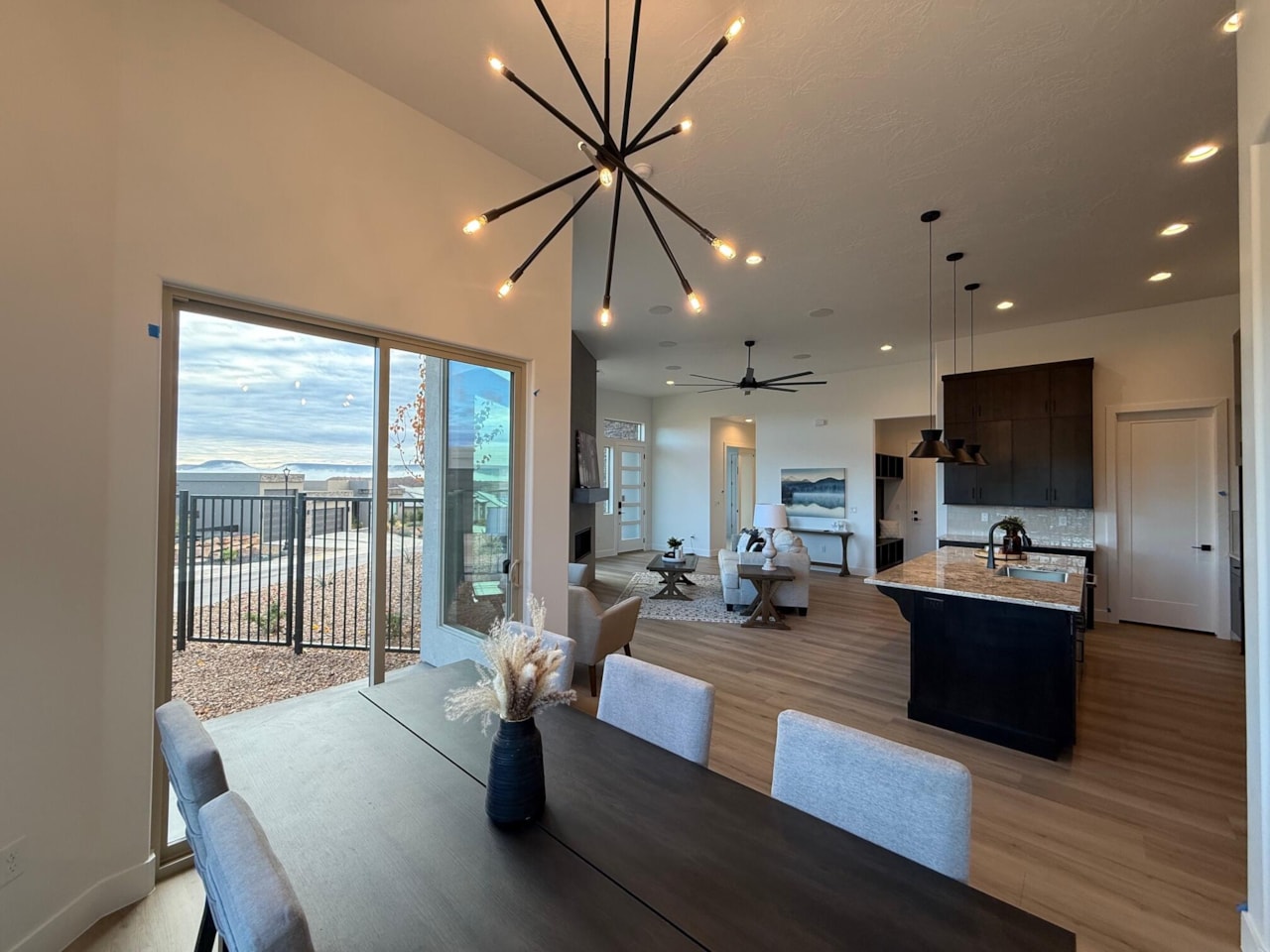 3045 W Bolsena Trl St George, UT 84770 home for sale, MLS#25-262601 - Erika Rogers Photo 21