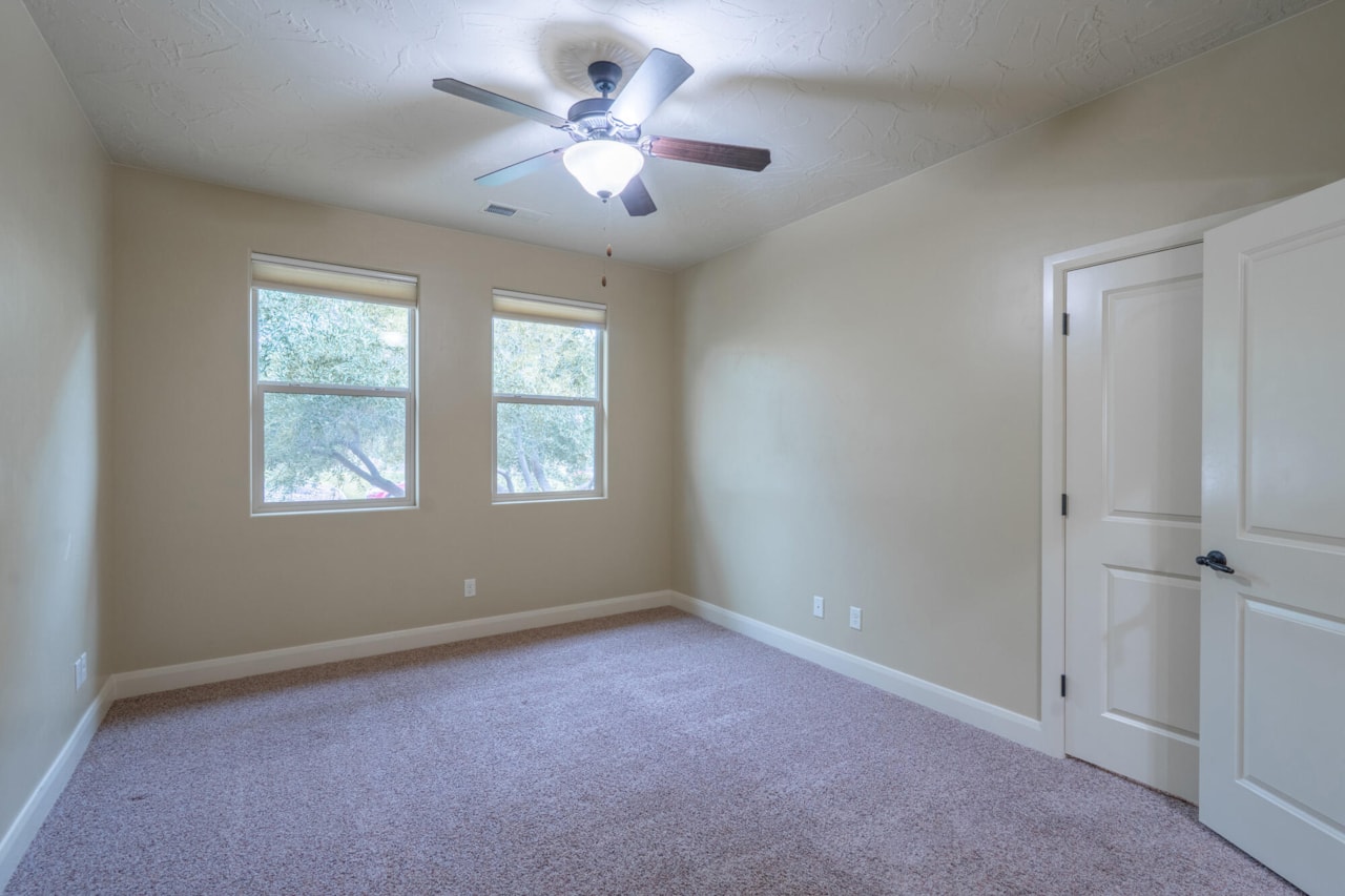 1646 E 90 CIR St George, UT 84790 home for sale, MLS#25-266908 - Erika Rogers Photo 18