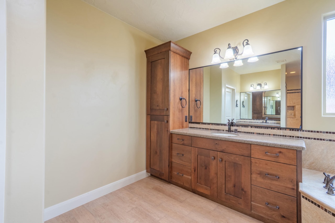 1646 E 90 CIR St George, UT 84790 home for sale, MLS#25-266908 - Erika Rogers Photo 61