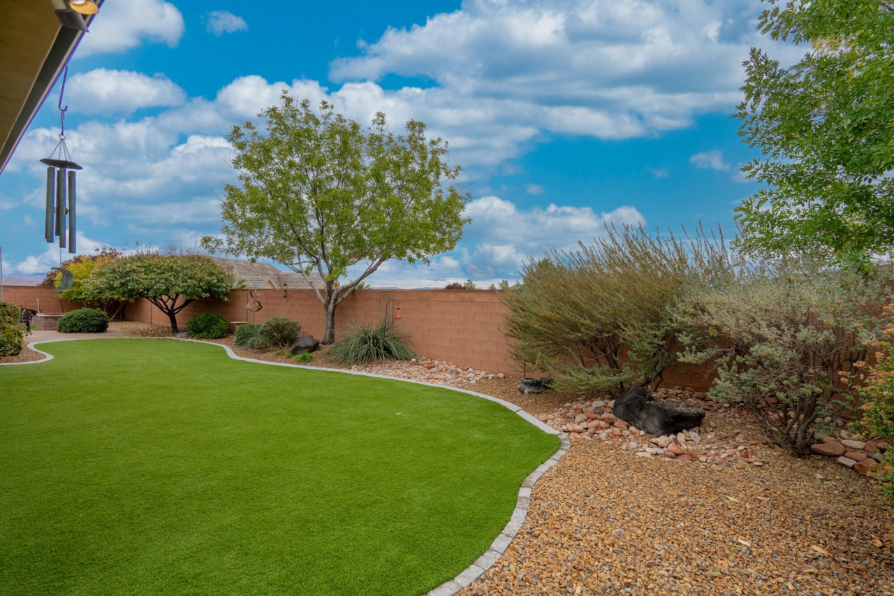 1646 E 90 CIR St George, UT 84790 home for sale, MLS#25-266908 - Erika Rogers Photo 79