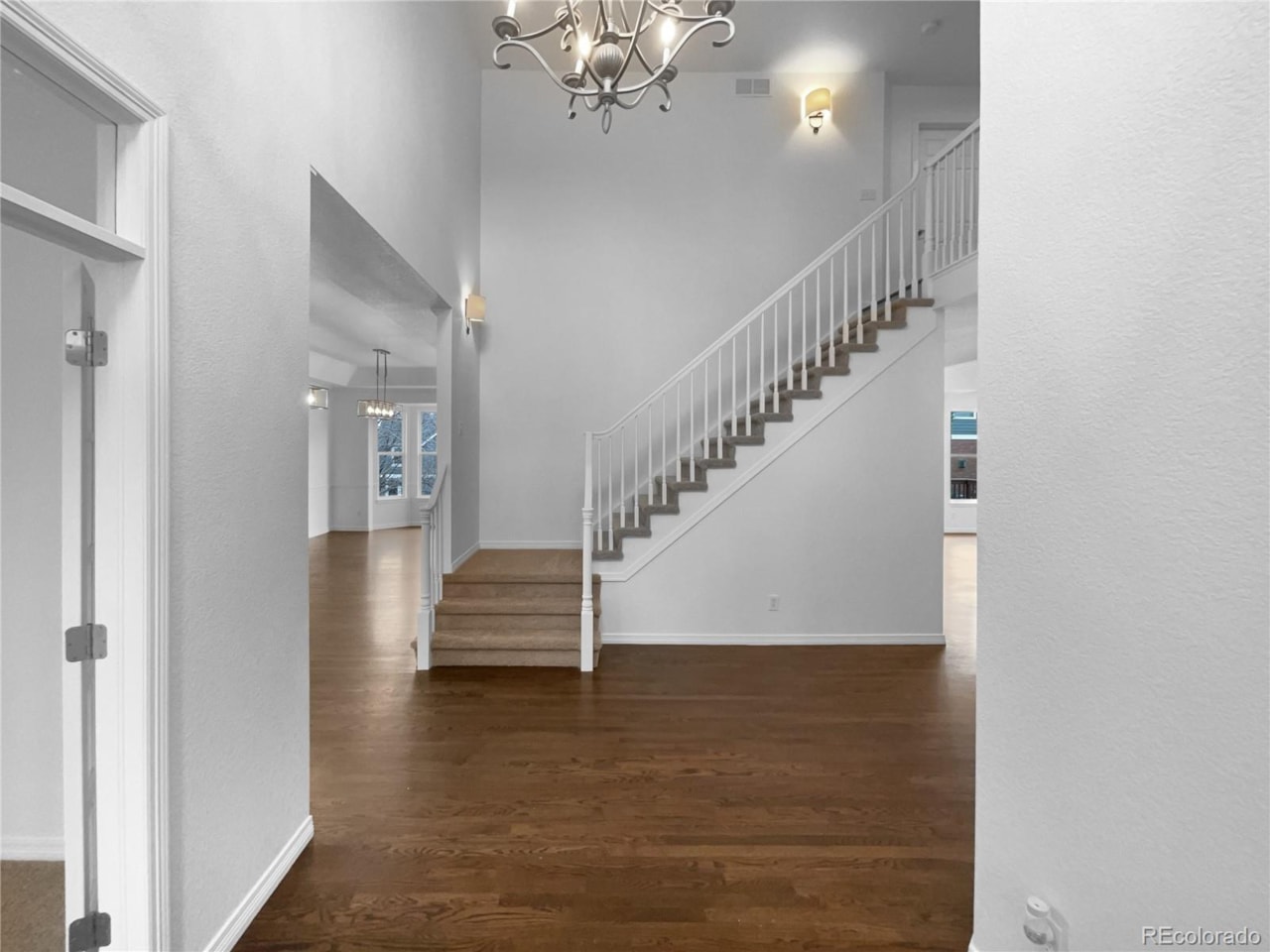 13848 Teal Creek Dr Aspen Creek Filing No 7 Welcome to this beautifully updated home. The neutral color paint scheme and fresh interior paint... Broomfield Broomfield CO 80023 5682811 home for sale $1,070,000 5682811 Photo 11