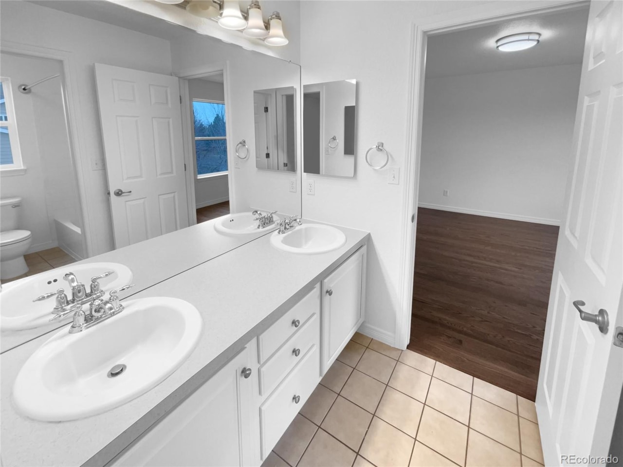 13848 Teal Creek Dr Aspen Creek Filing No 7 Welcome to this beautifully updated home. The neutral color paint scheme and fresh interior paint... Broomfield Broomfield CO 80023 5682811 home for sale $1,070,000 5682811 Photo 30