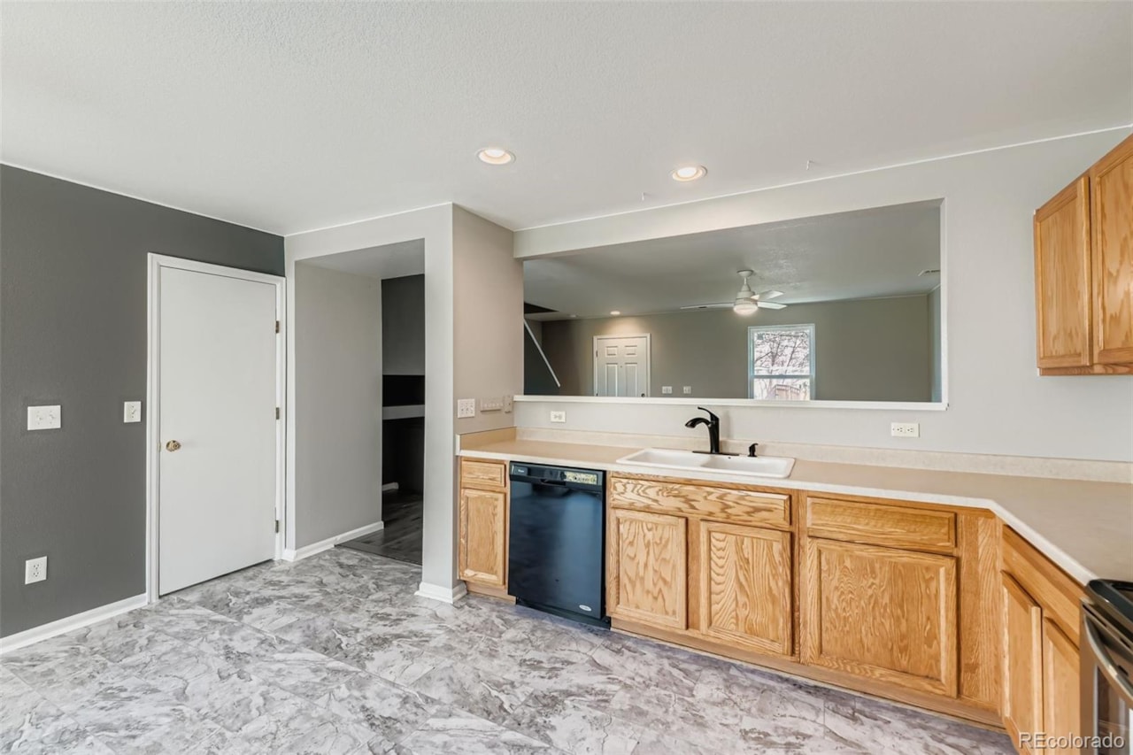 567 Tanager St Bromley Park This charming 2 story duplex half in highly sought after Bromley Park features 3 bedrooms, 1 bath,... Brighton Adams CO 80601 6405335 home for sale $399,850 6405335 Photo 10