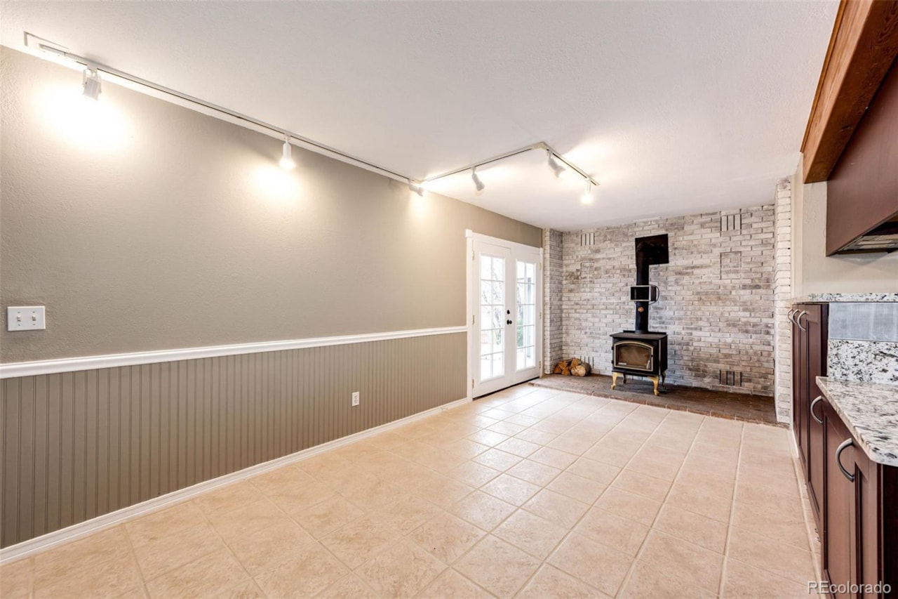 934 Starling Ln Ponderosa Park Discover this fully remodeled home nestled on over 12 acres of prime corner horse property with no... Elizabeth Elbert CO 80107 9972140 home for sale $799,900 9972140 Photo 7