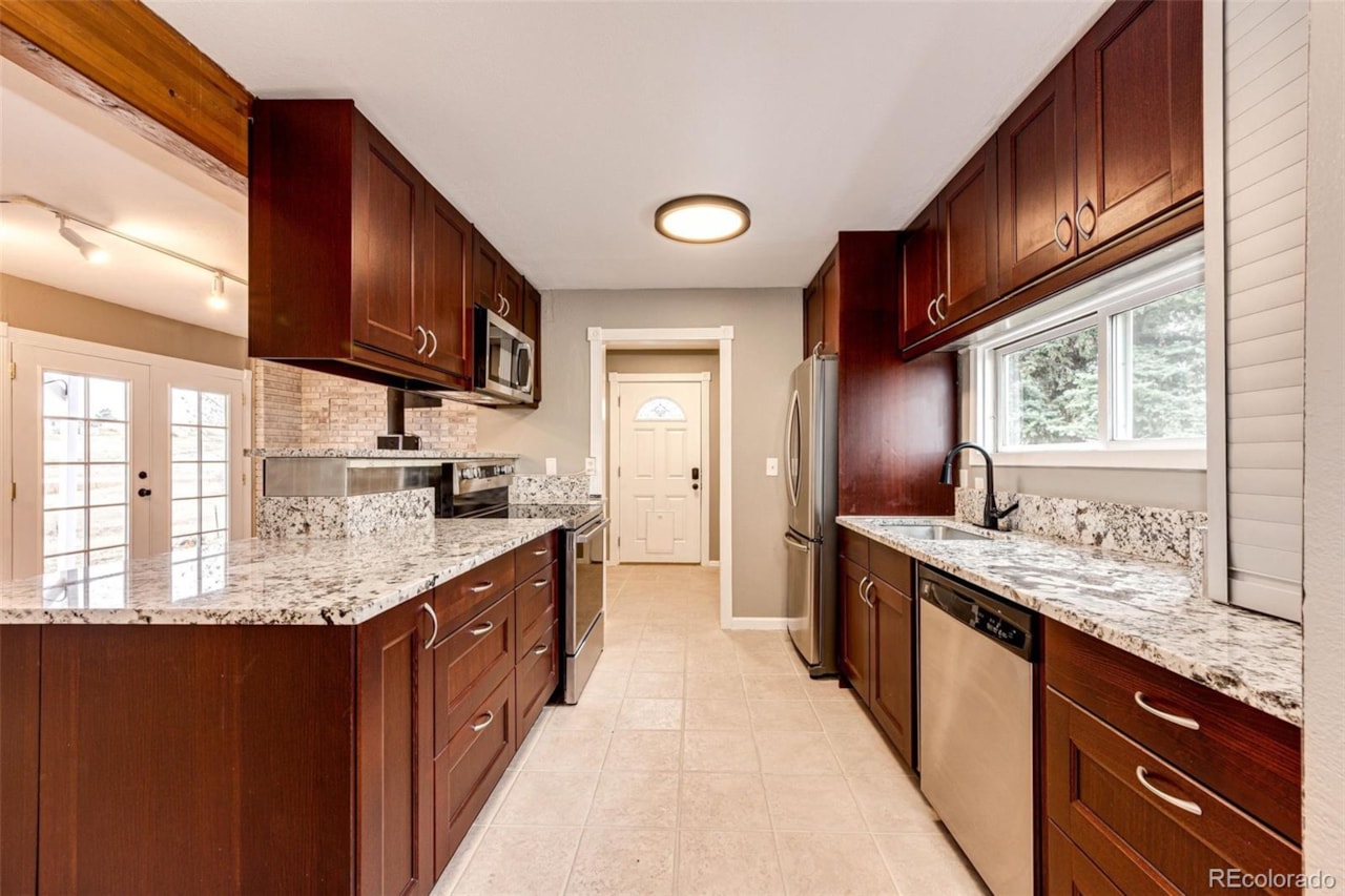 934 Starling Ln Ponderosa Park Discover this fully remodeled home nestled on over 12 acres of prime corner horse property with no... Elizabeth Elbert CO 80107 9972140 home for sale $799,900 9972140 Photo 10