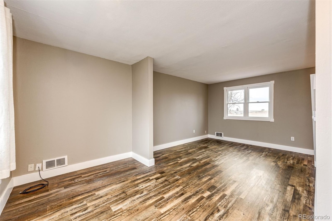 934 Starling Ln Ponderosa Park Discover this fully remodeled home nestled on over 12 acres of prime corner horse property with no... Elizabeth Elbert CO 80107 9972140 home for sale $799,900 9972140 Photo 15