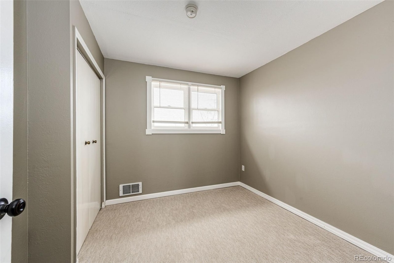 934 Starling Ln Ponderosa Park Discover this fully remodeled home nestled on over 12 acres of prime corner horse property with no... Elizabeth Elbert CO 80107 9972140 home for sale $799,900 9972140 Photo 21