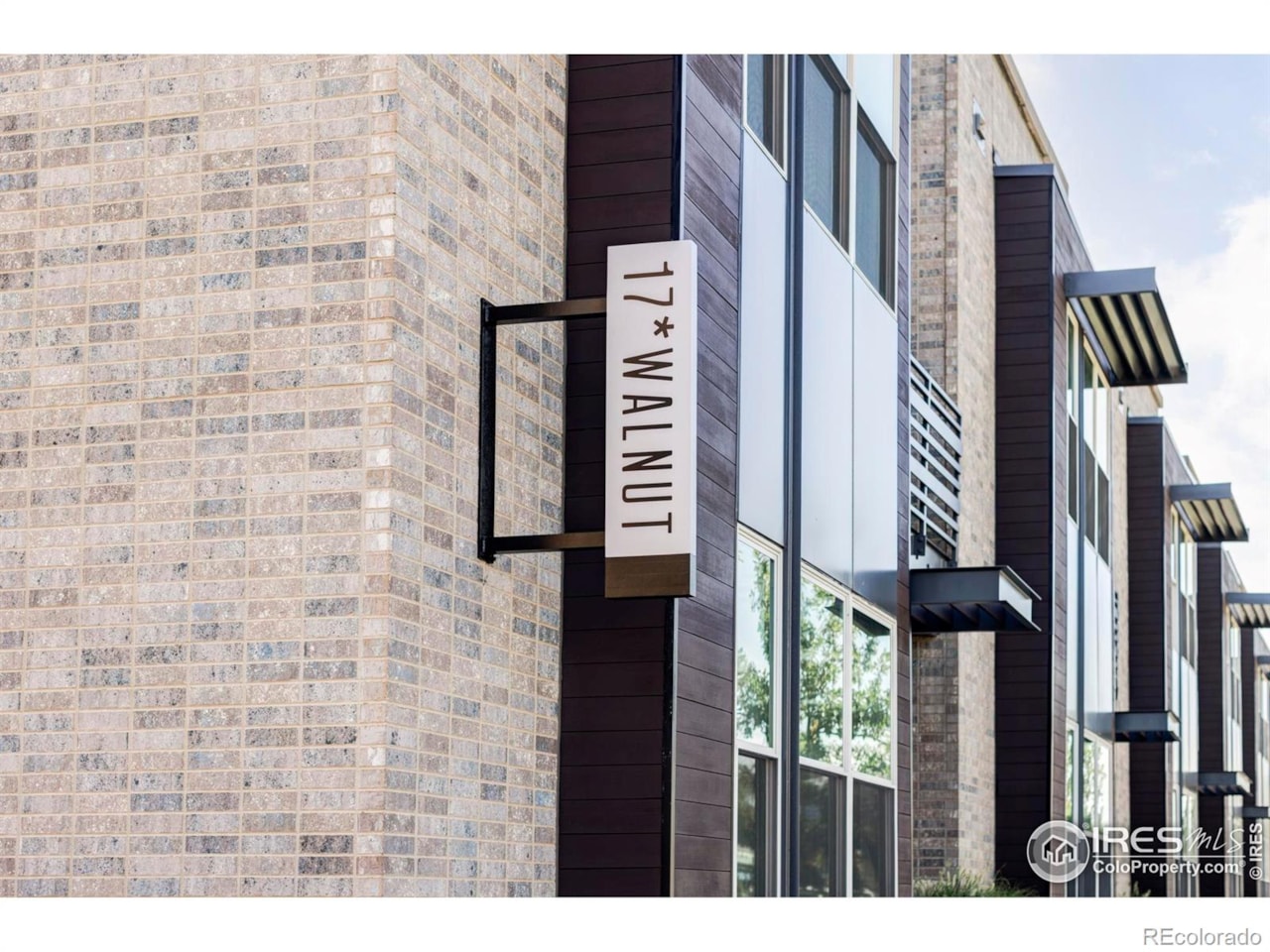 1707 Walnut St #202 17 Walnut Condo Now Selling. Sunny 2 bedroom, 2 bathroom. Please contact agent for more information. Steeped in... Boulder Boulder CO 80302 IR1047692 condo for sale $879,999 IR1047692 Photo 6