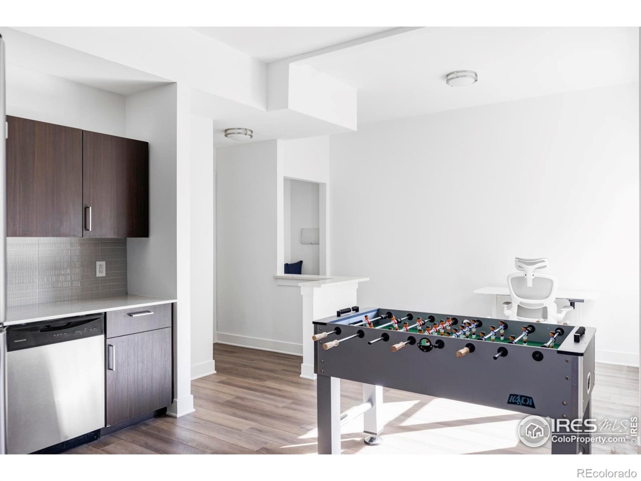 1707 Walnut St #202 17 Walnut Condo Now Selling. Sunny 2 bedroom, 2 bathroom. Please contact agent for more information. Steeped in... Boulder Boulder CO 80302 IR1047692 condo for sale $879,999 IR1047692 Photo 8