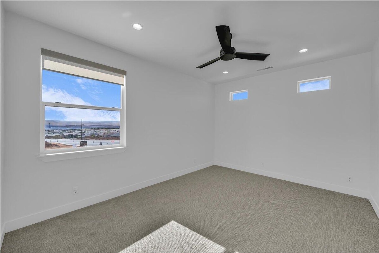 1273 N Lozano RD Washington, UT 84780 home for sale, MLS#25-266931 - Erika Rogers Photo 26