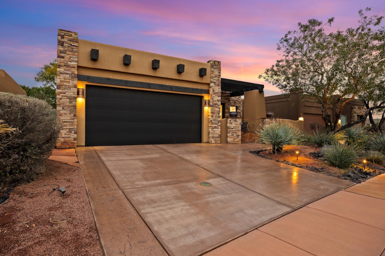 2090 N Tuweap DR #15 St George, UT 84770 home for sale, MLS#25-266909 - Erika Rogers Photo 30